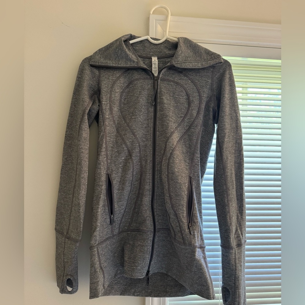 Lululemon Athletica Gray Zip-Up Jacket Size 6
